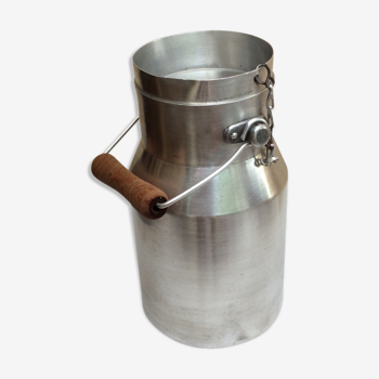 Old aluminum milk pot wood handle e.l.r alu