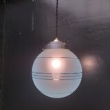Suspension boule en verre bleuté