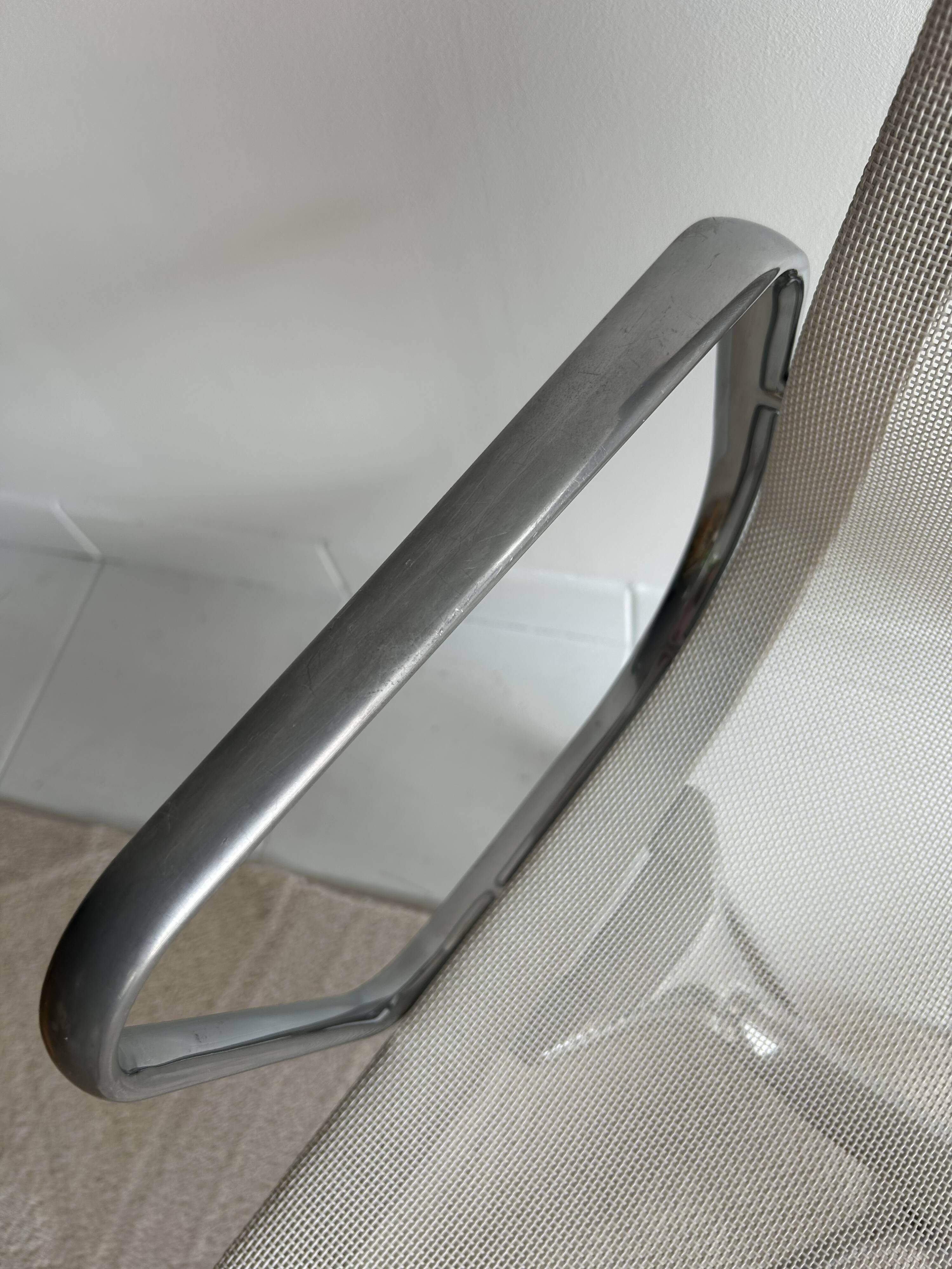 Eames EA108 swivel chair Vitra