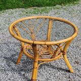 Round rattan coffee table with glass top from the 70s