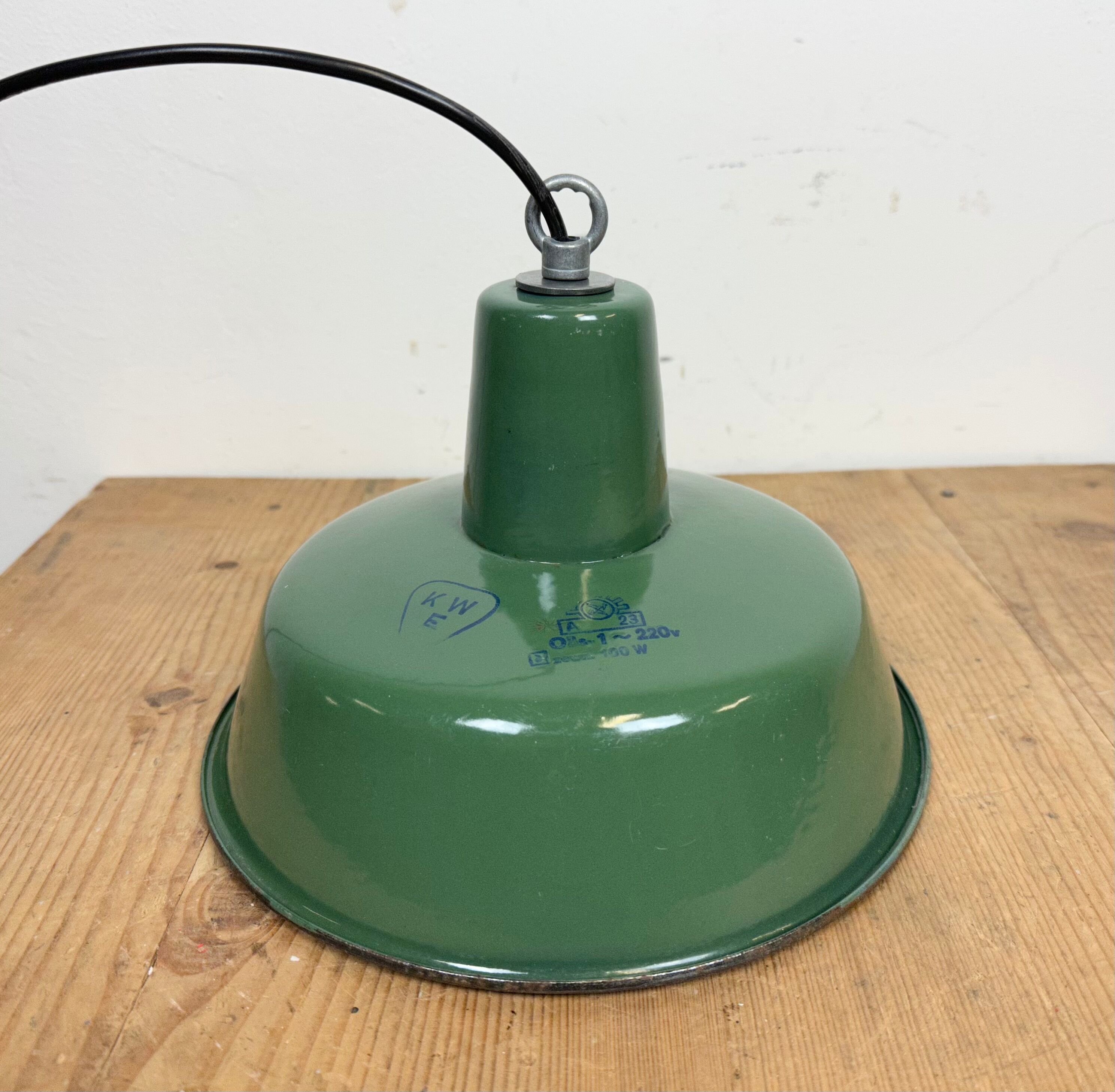 Industrial green enamel pendant lamp, 1960s