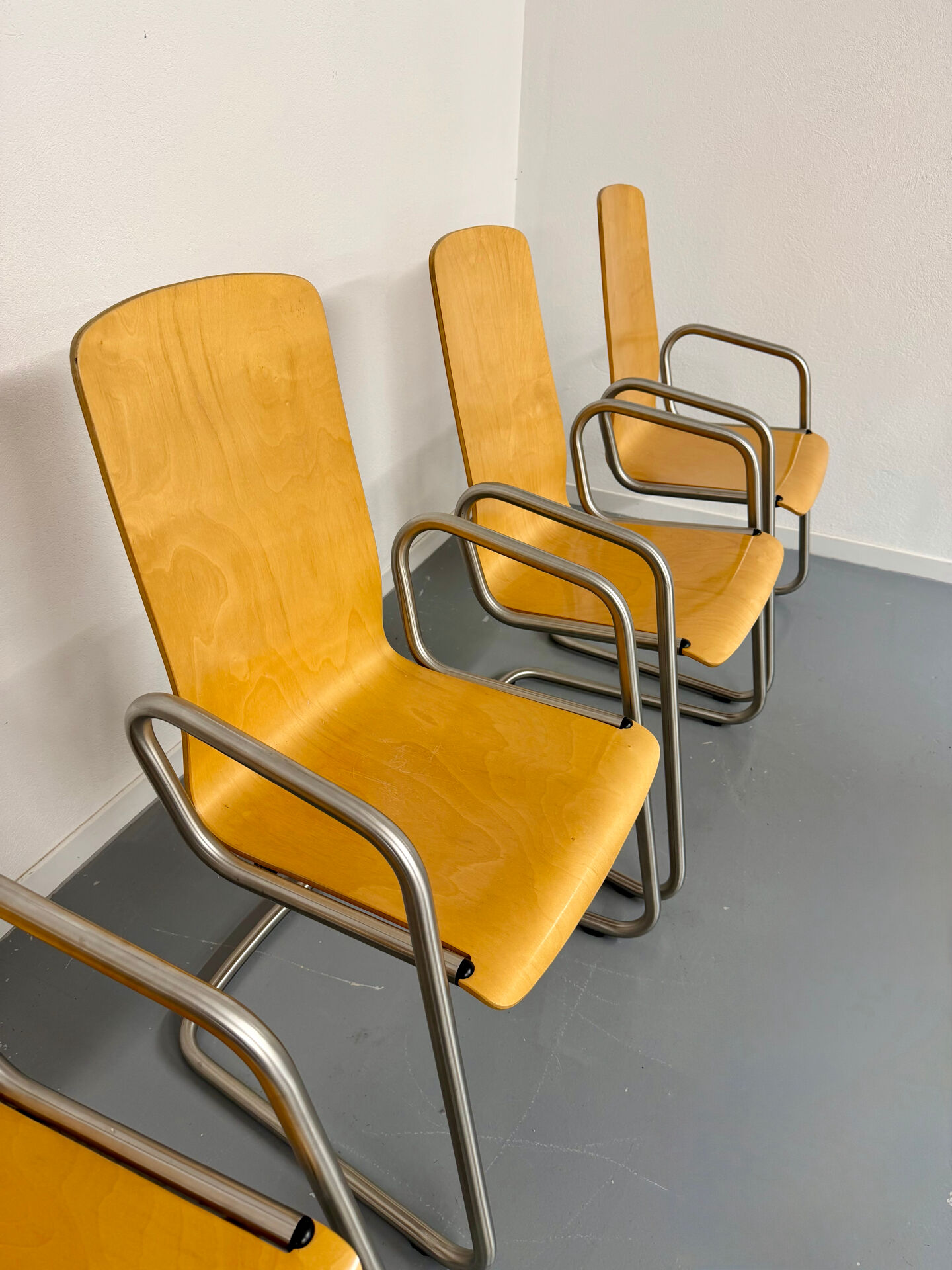 Set of 6 cantilever chairs from the Zumsteg Collection, moulded wood, 1980s.