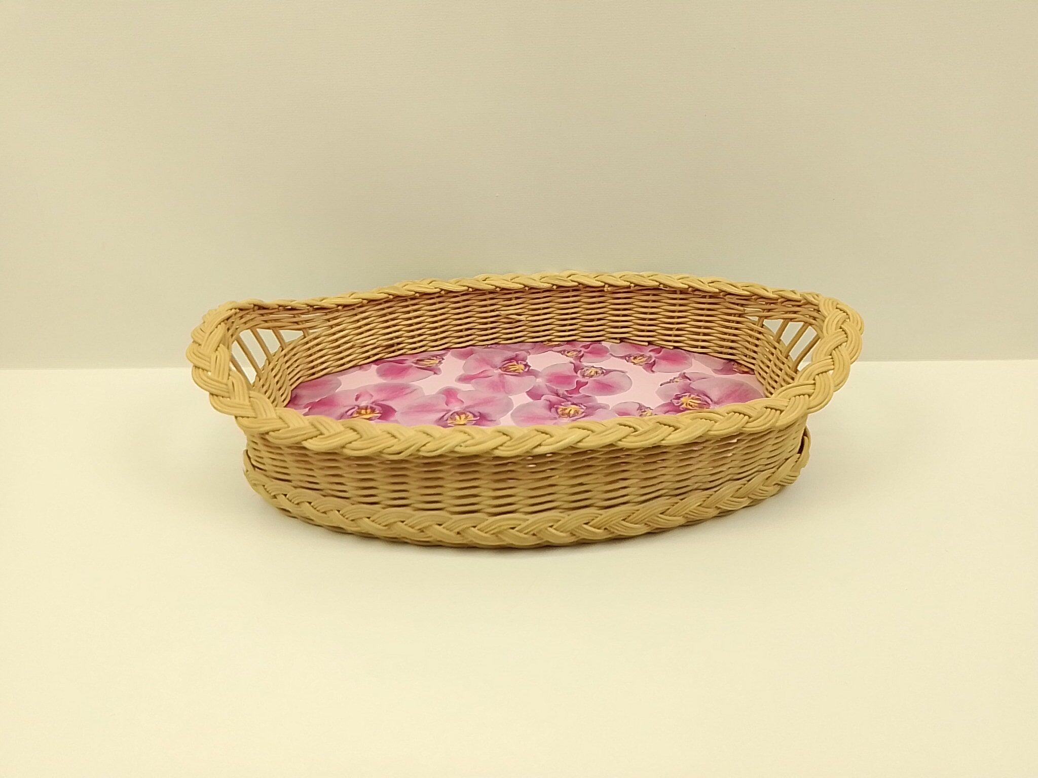 Oval wicker top 2 handles deco orchids