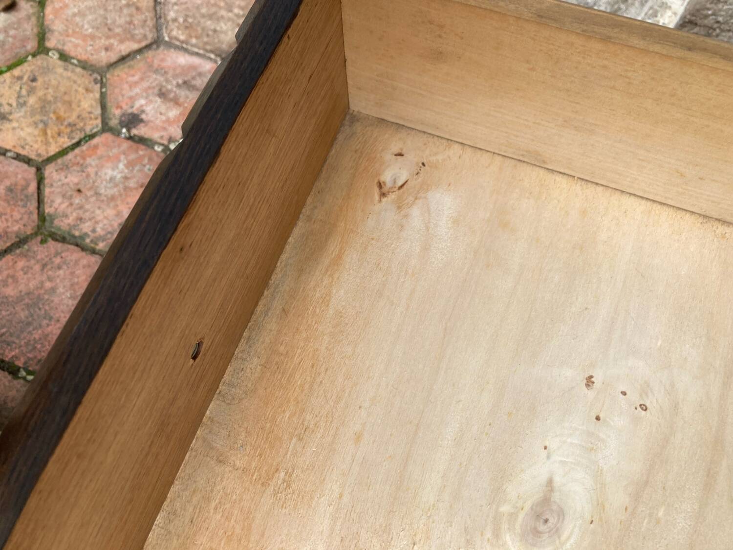 Vintage chest of drawers with splayed legs