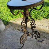 Round table in marble and gilded bronze