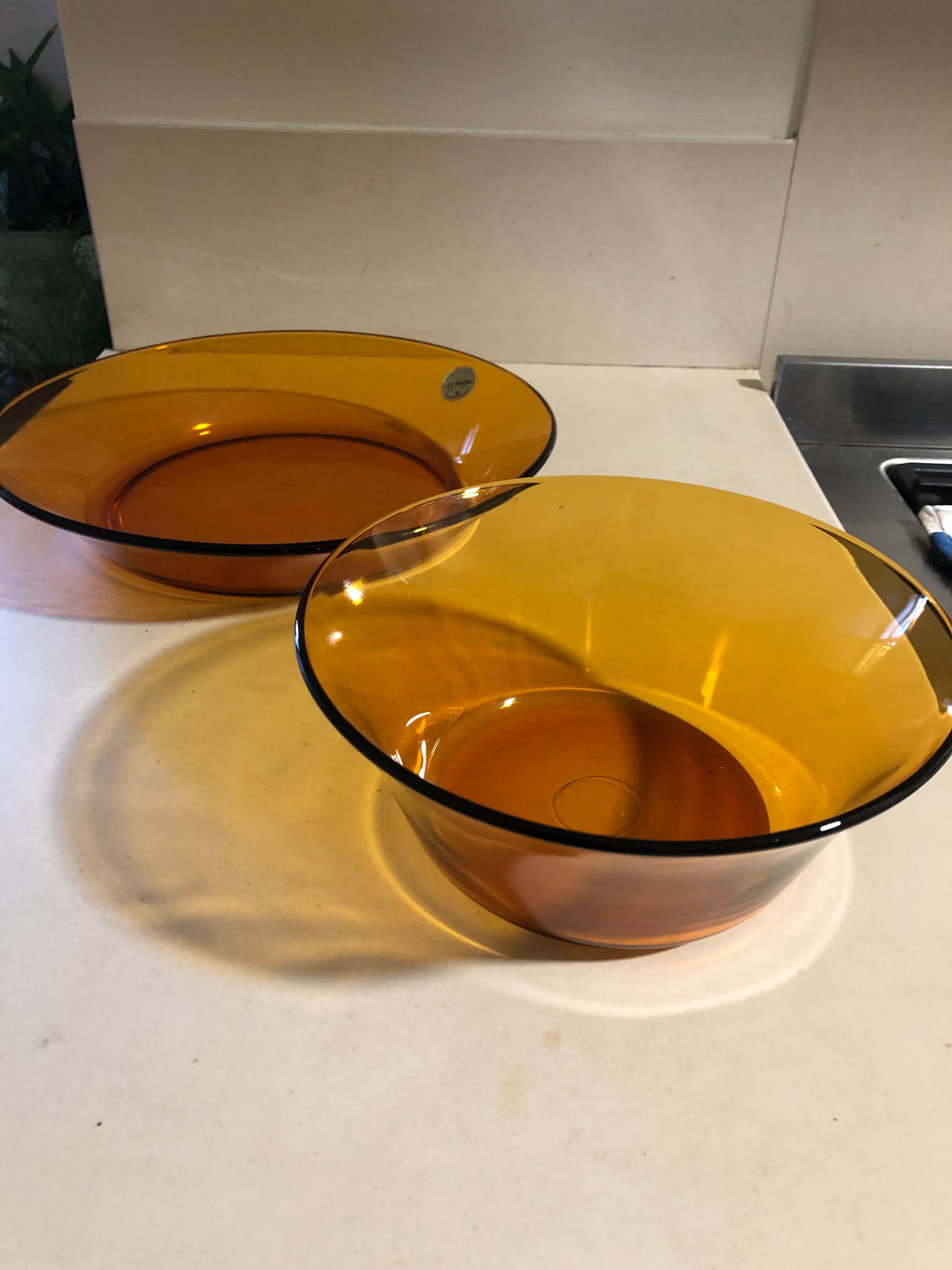 Salad bowl and Duralex dish