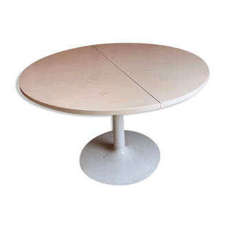 Table pied tulipe