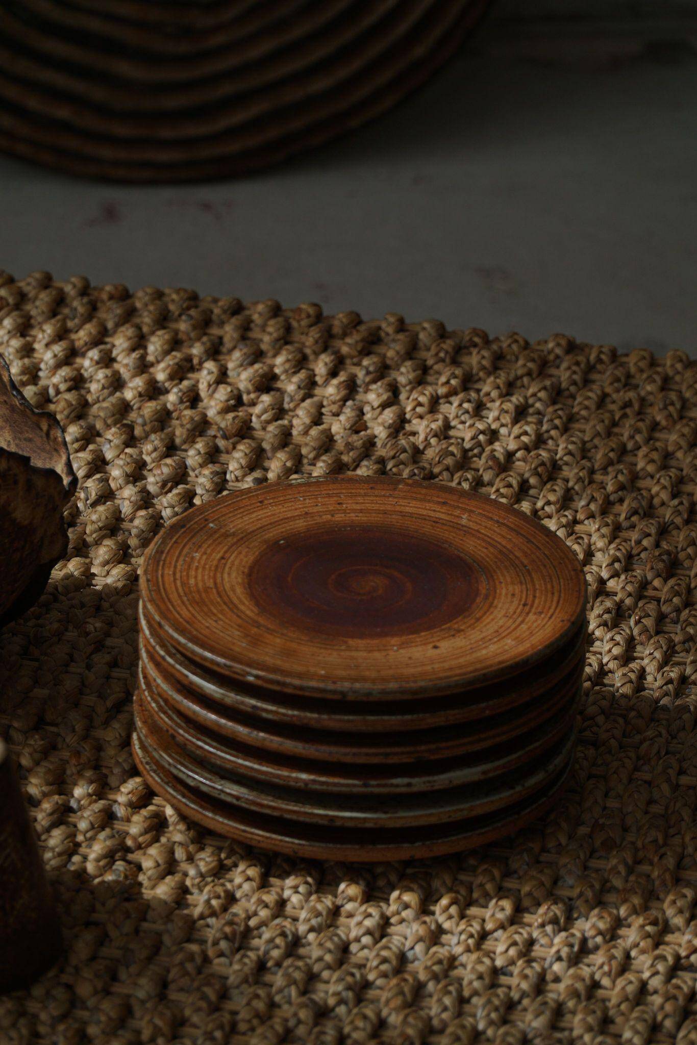 Tue Poulsen, Set of 6 ceramic plates in earthy colours, modern Danish design, 1960s