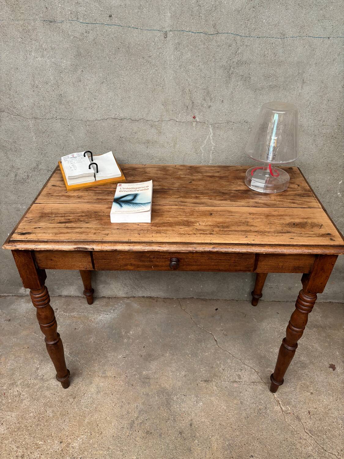 Small desk or small old table