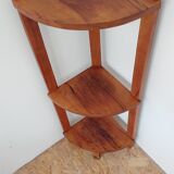 Corner shelf