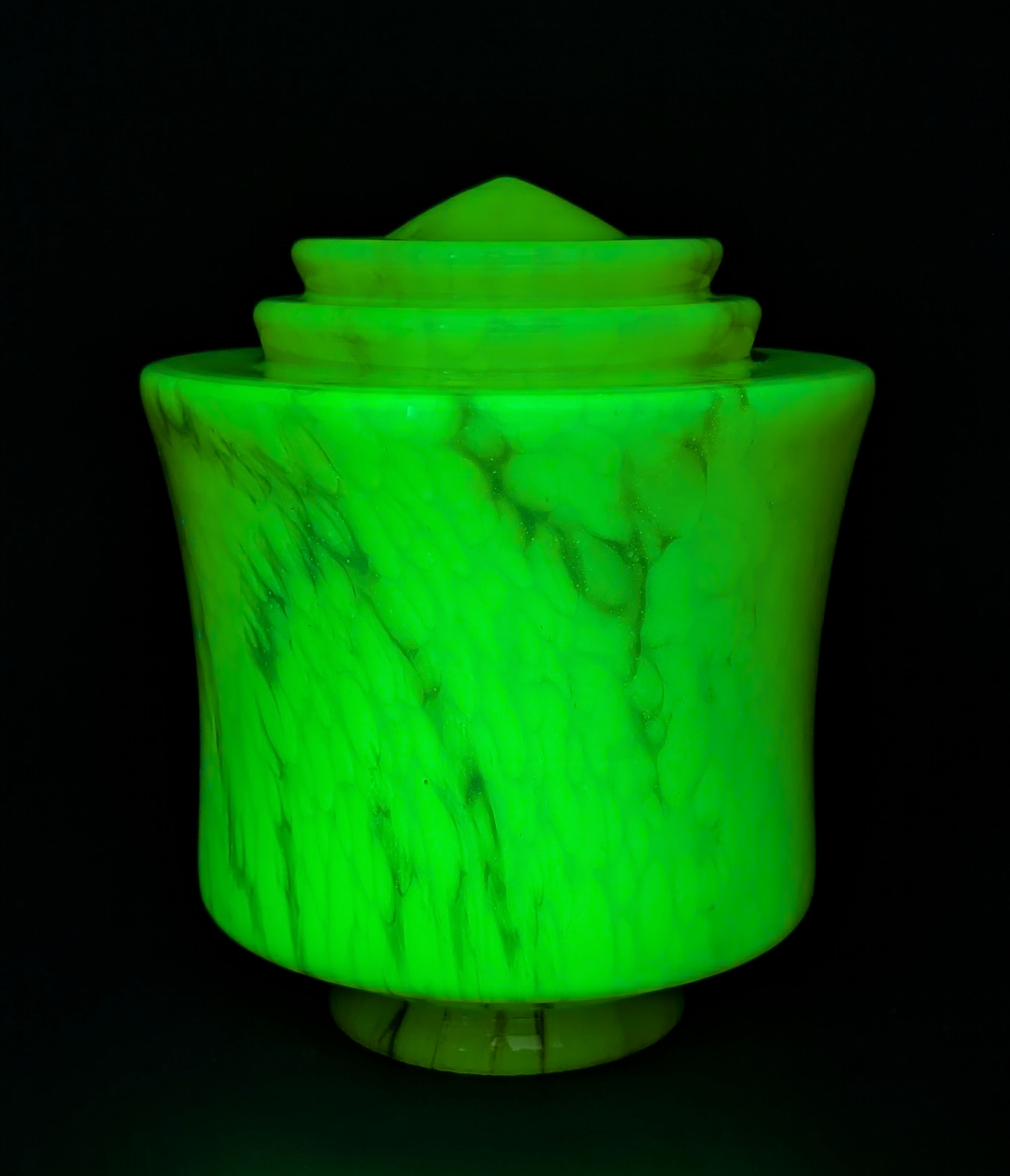 Verre de Clichy modèle "Skyscraper" (Scailmont/Thabur 1925-1935)