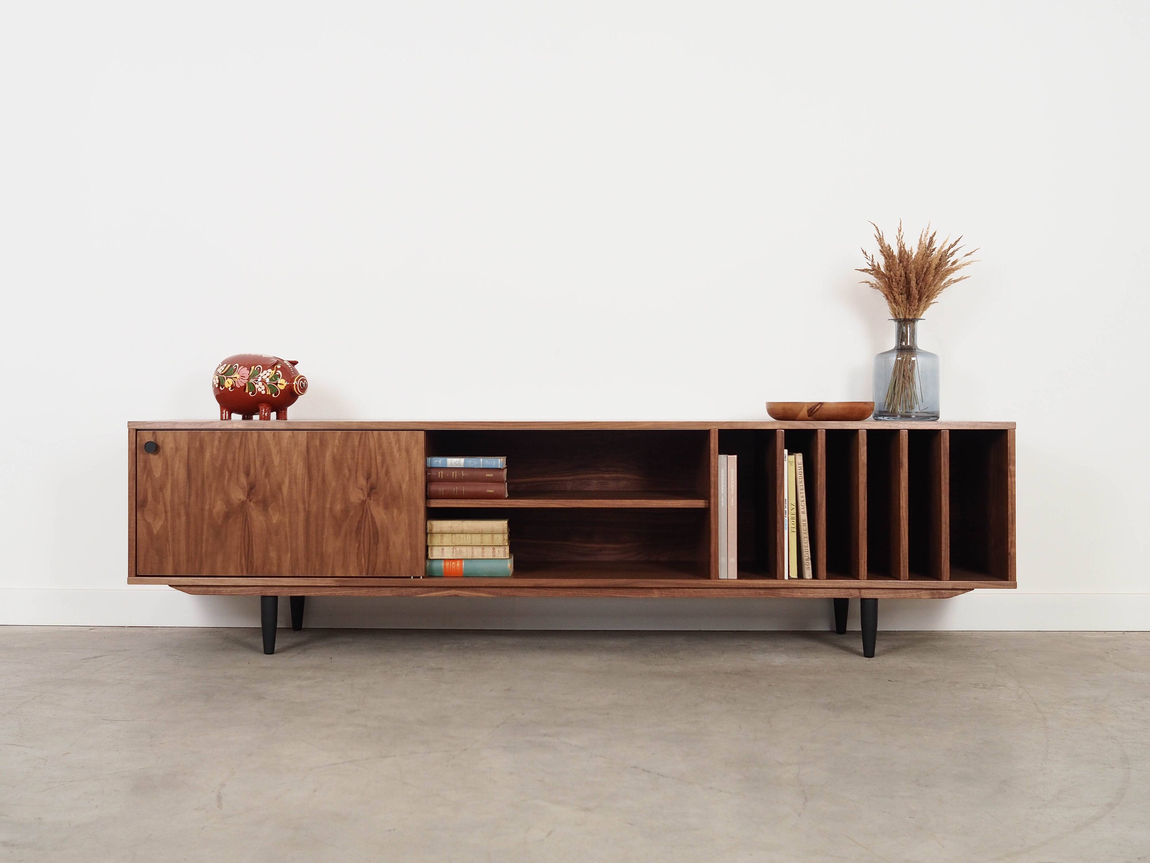 Buffet en noyer, design scandinave