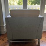 Une paire de fauteuils Eastside par Ettore Sottsass. Édition Knoll.