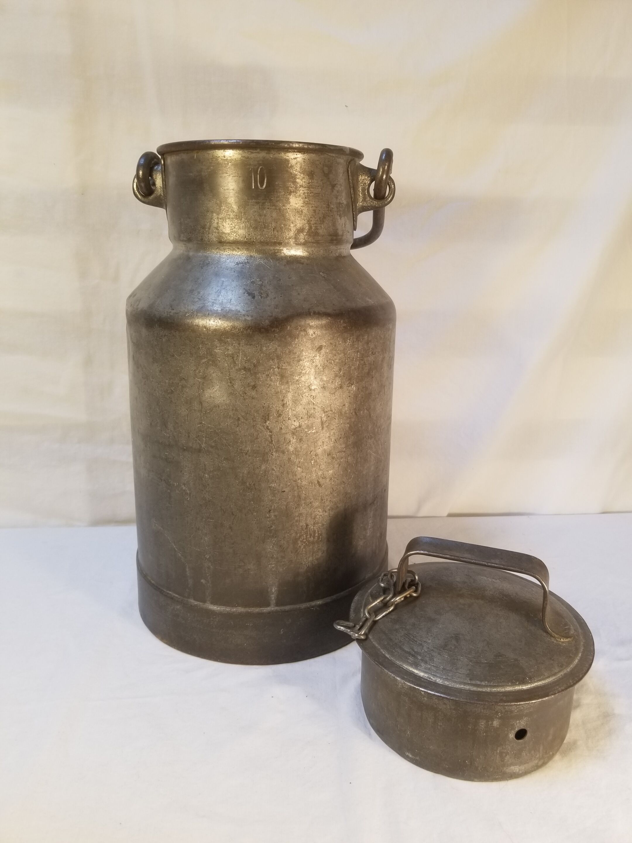 Authentic 10l old metal milk pot