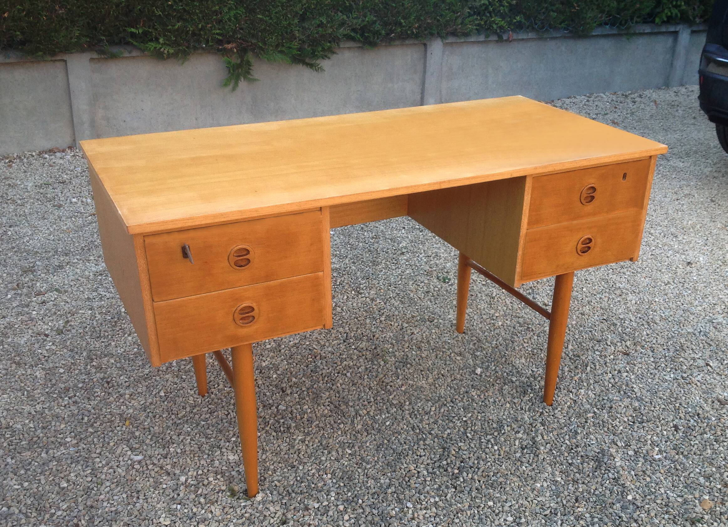 Scandinavian desk brand GDR