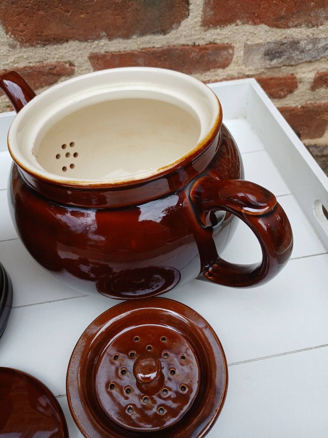 Old coffee maker with filter and 2 lids