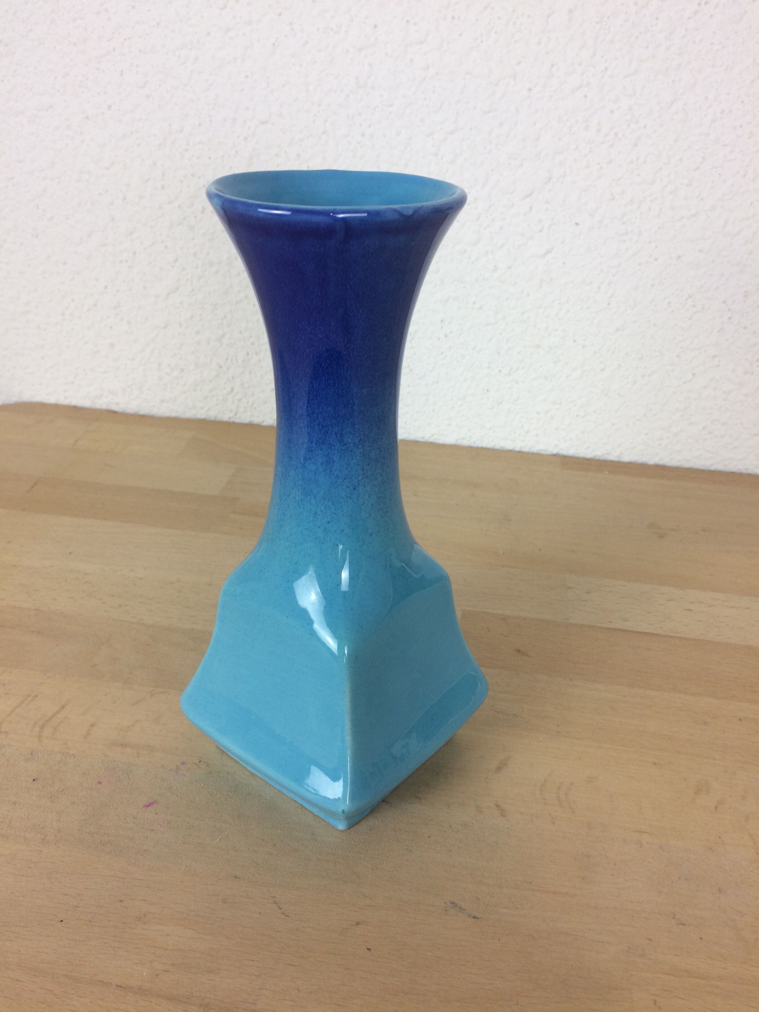 Roberto Rigon vase in blue ceramic