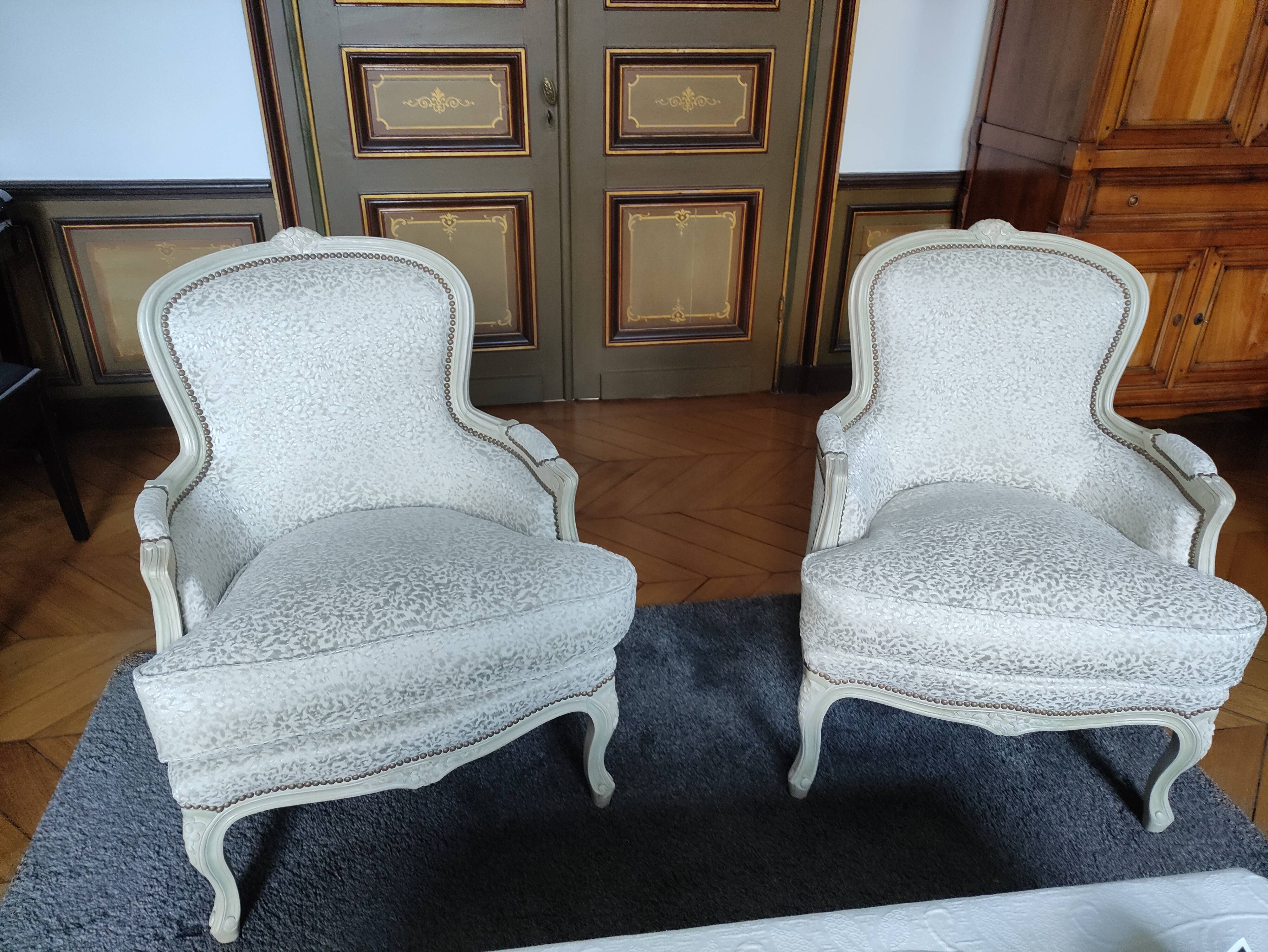 Pair of louis xv shepherdesses