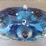 Gardener in blue earthenware