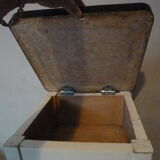 50s waxing stool