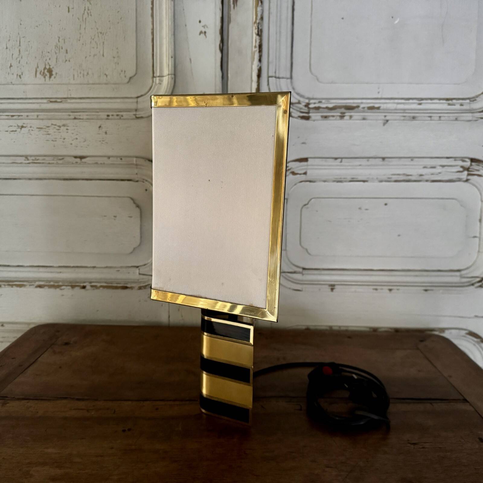 Lampe italienne Romeo Rega en laiton et laque XXe