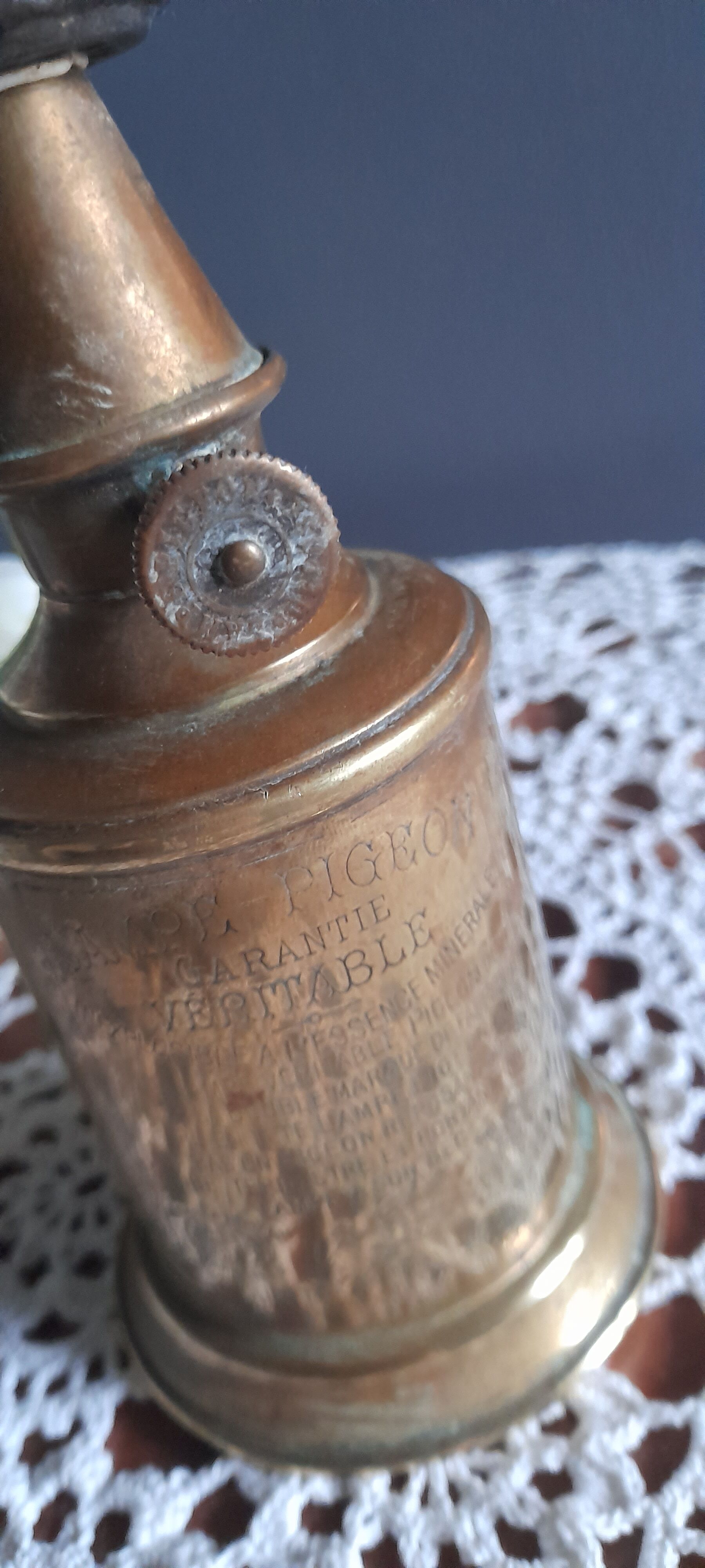 Paraffin pigeon lamp, late 19th century, brass & copper