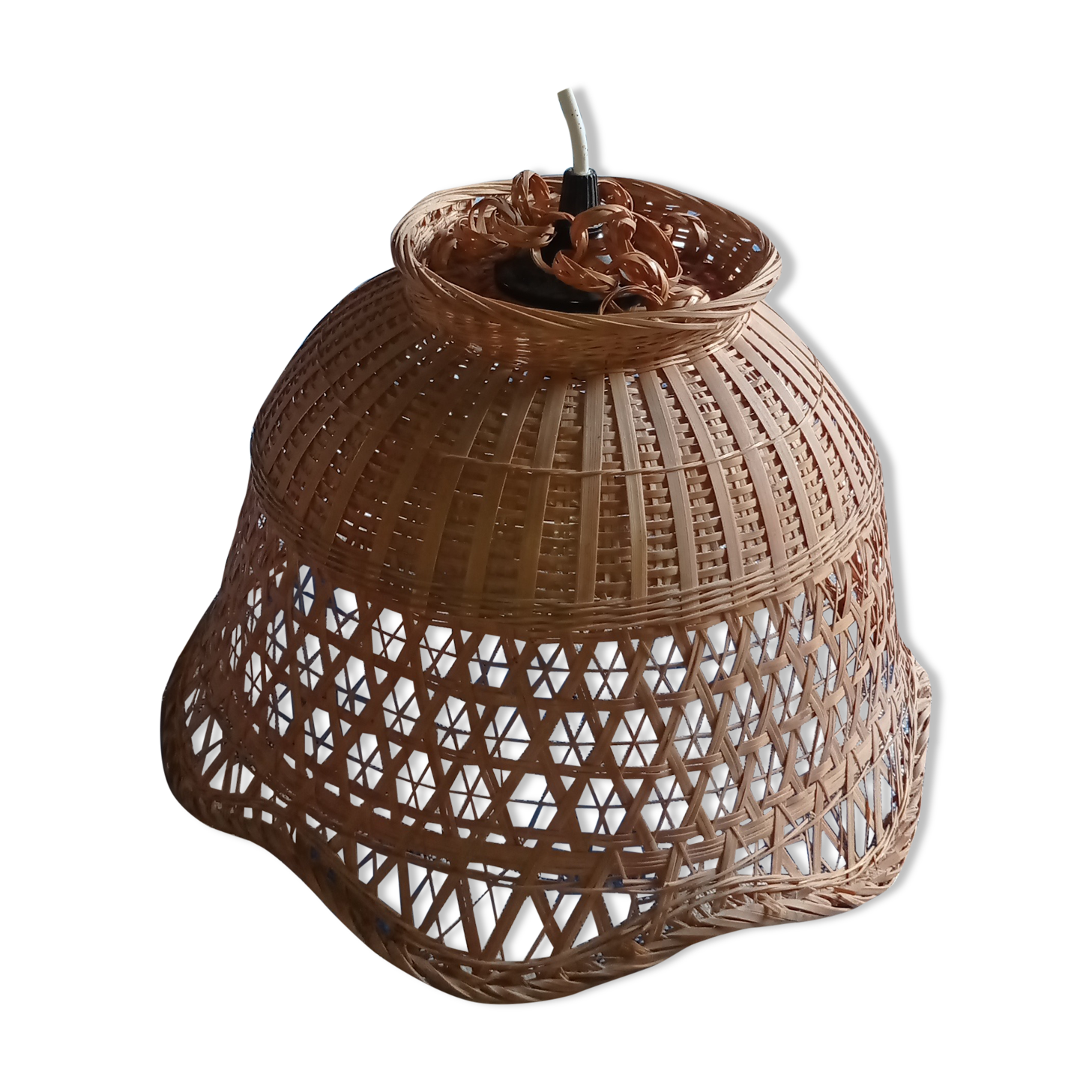 Rattan suspension