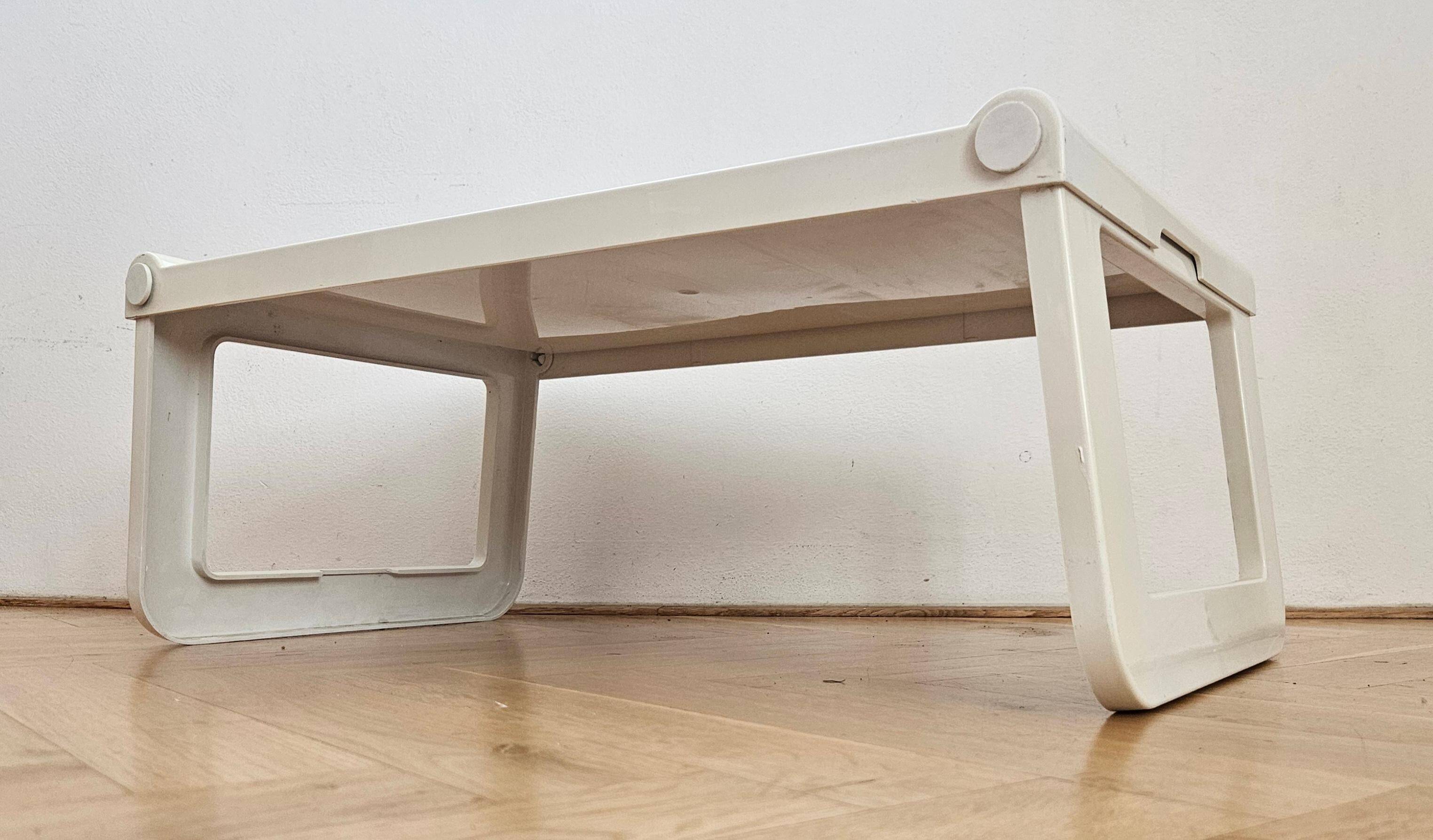Midcentury Space Age Bed Breakfast Table Tray Guzzini, Luigi Massoni, 1970s