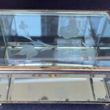 Glass jewelry box