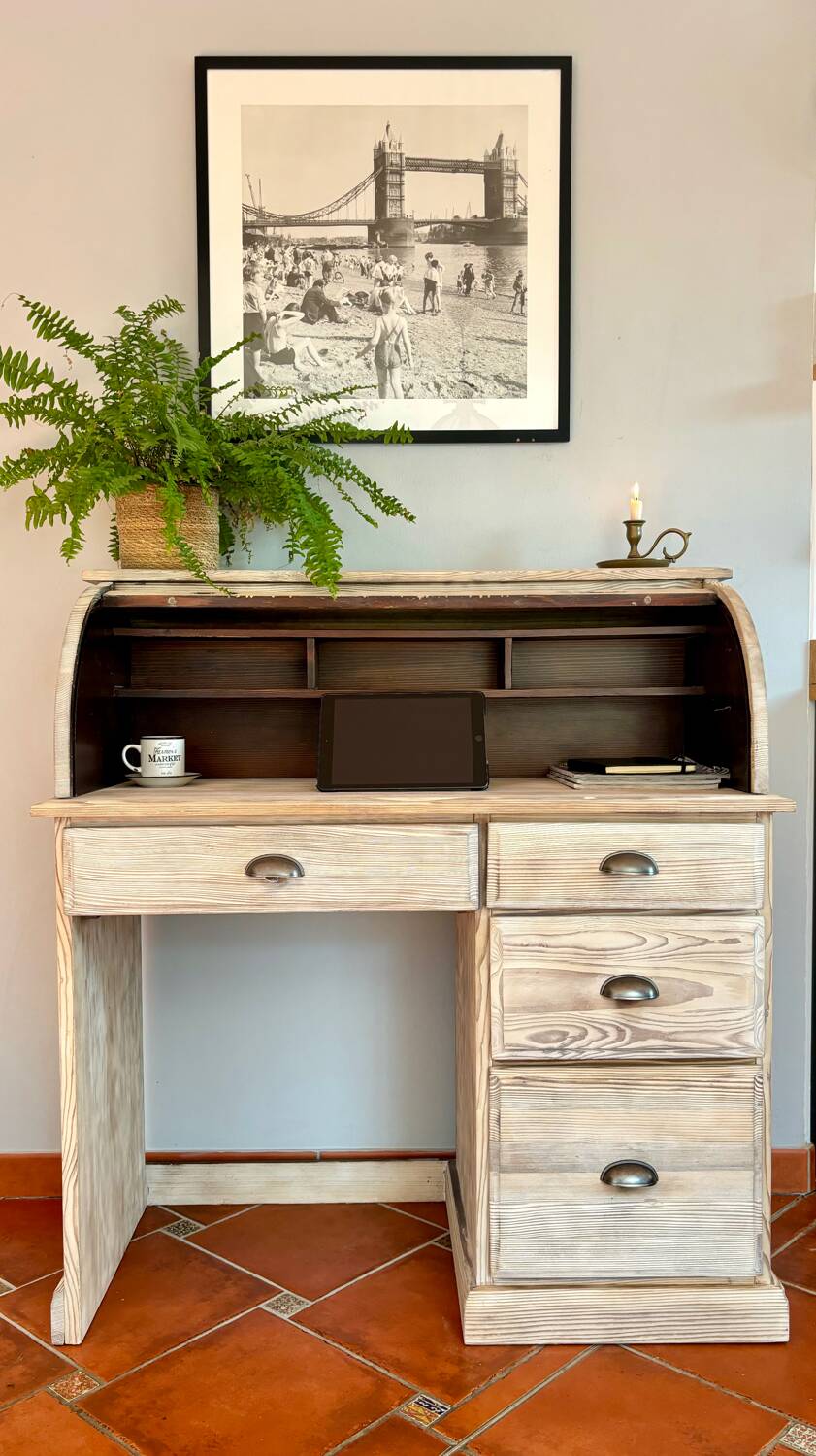 Charmant bureau en pin