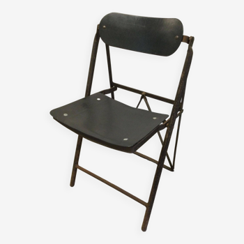 Bienaise folding workshop chair