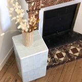 Ceramic tile column