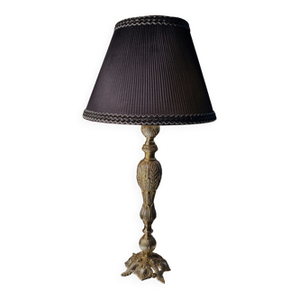 Lampe bronze de style rocaille de luxe  et abat jour plissé  avec gallon 49x25