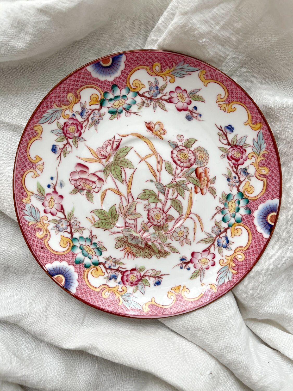 Fine earthenware coffee cup Minton pink Sarreguemines decor