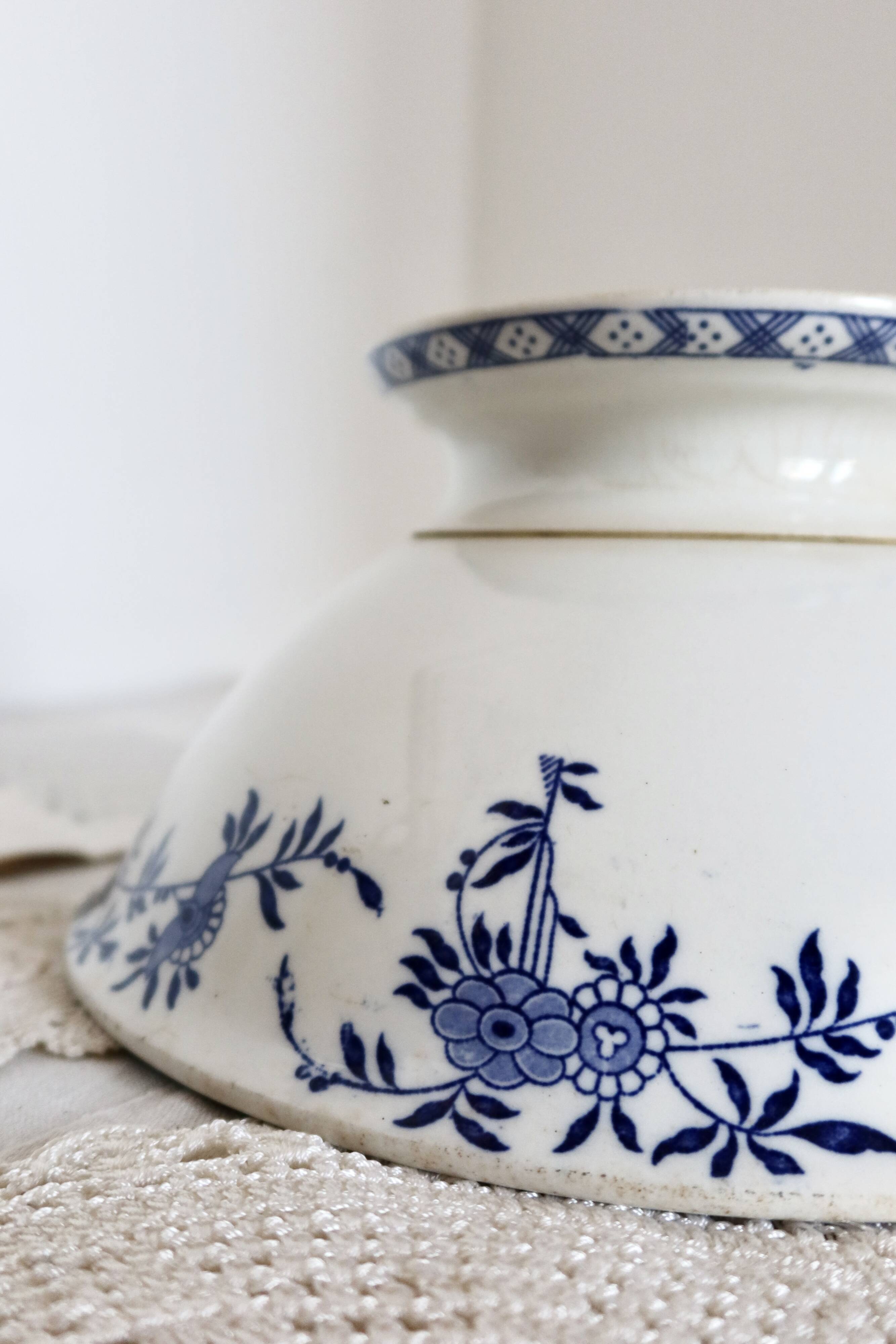 Vintage porcelain salad bowl Dresden - Blue and white floral pattern