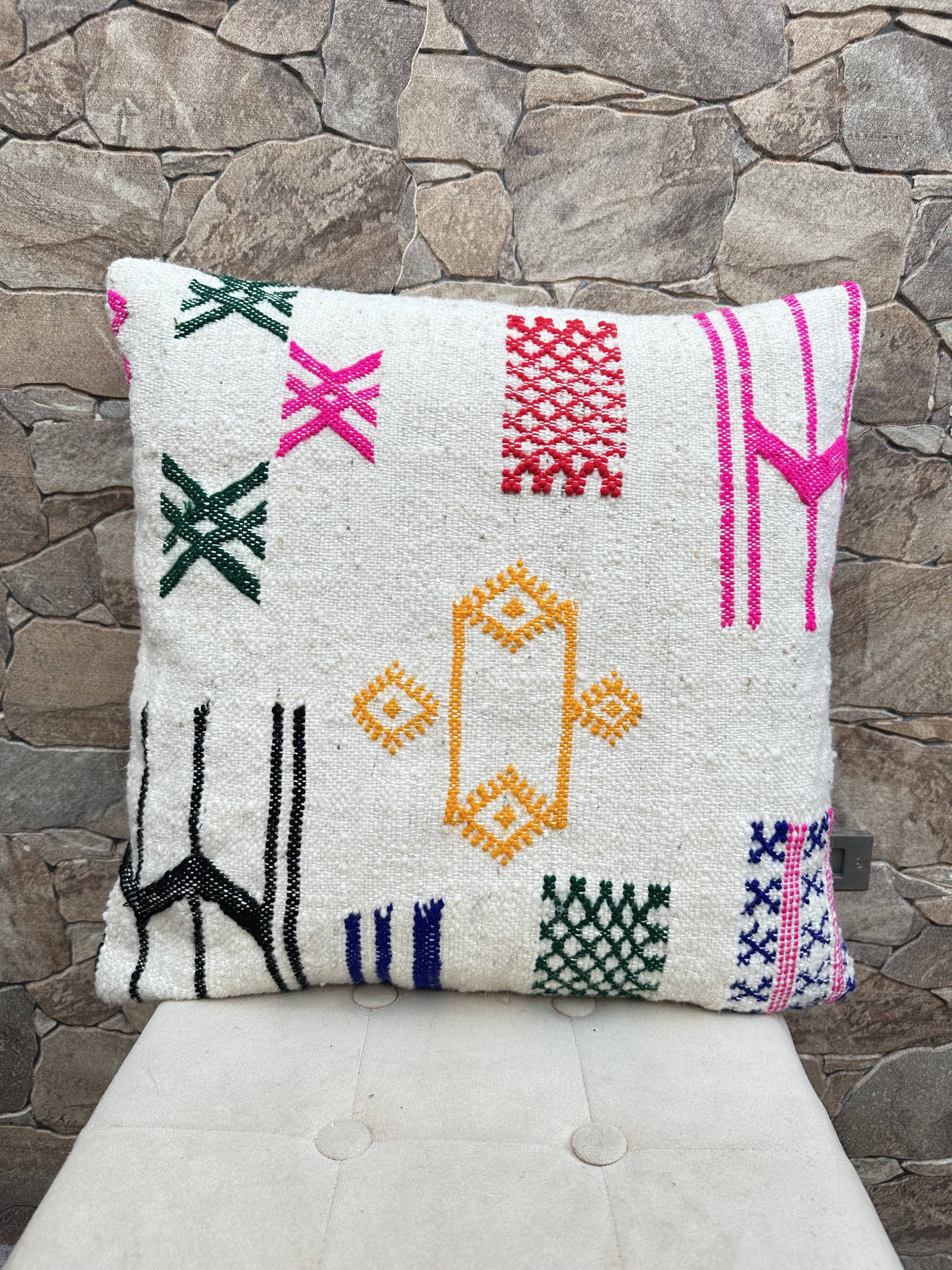 Coussin en laine berbère fait main : Coussin Kilim marocain (45x45cm)