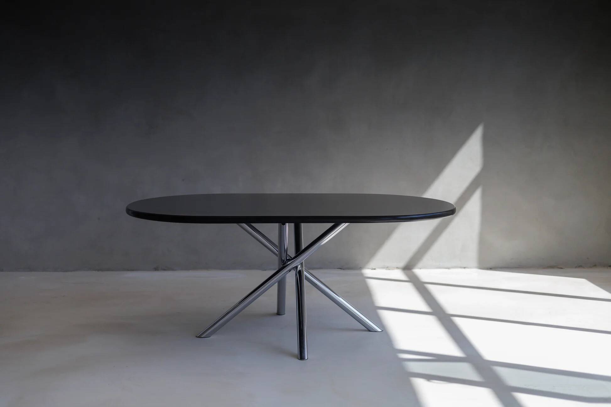 Nodo dining table by Carlo Bartoli, produced by Tisettanta