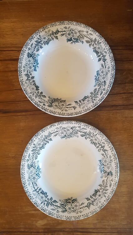 Set of 2 plates new ceramic factories north model guadeloupe