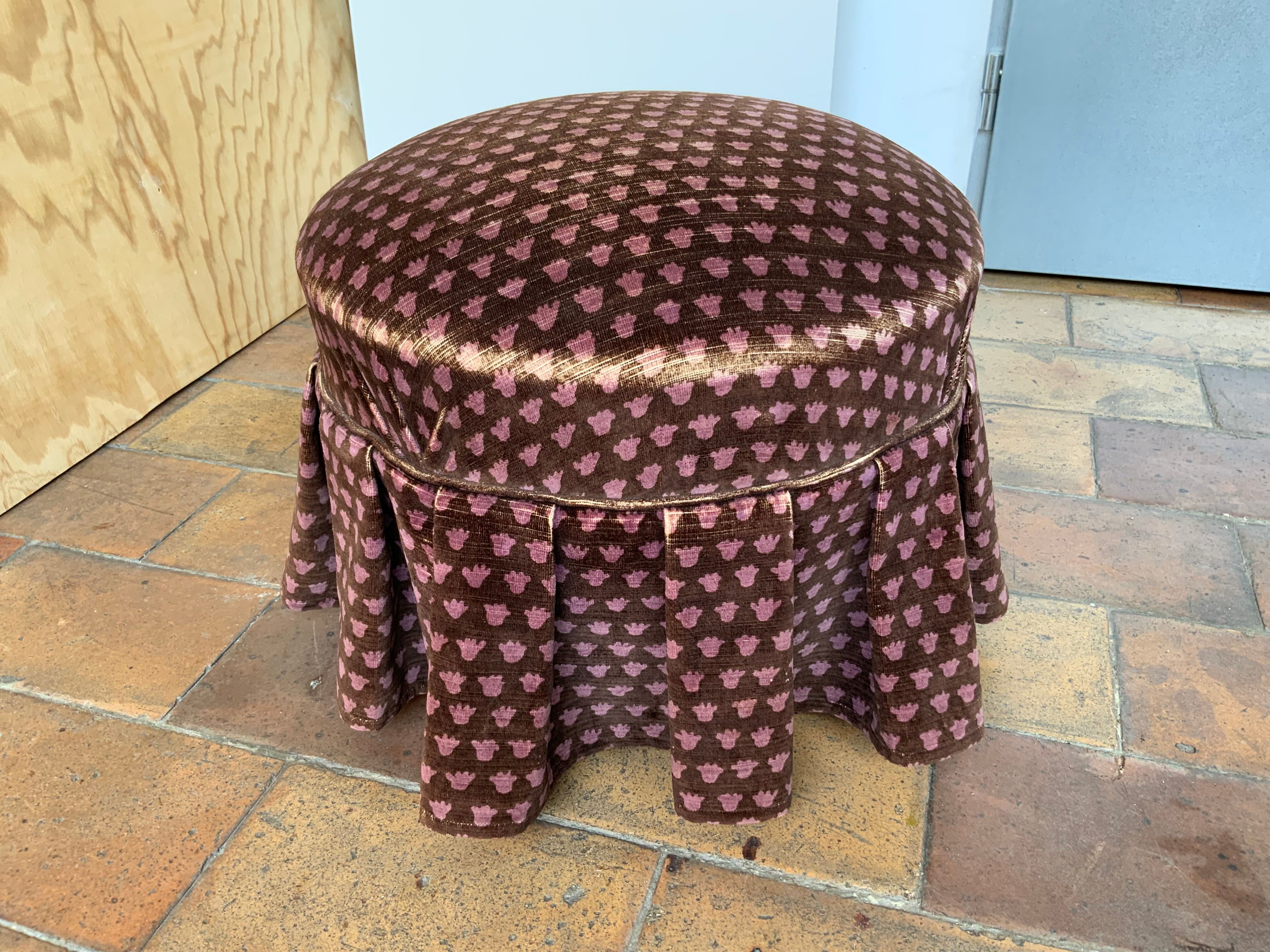 Velvet pouf
