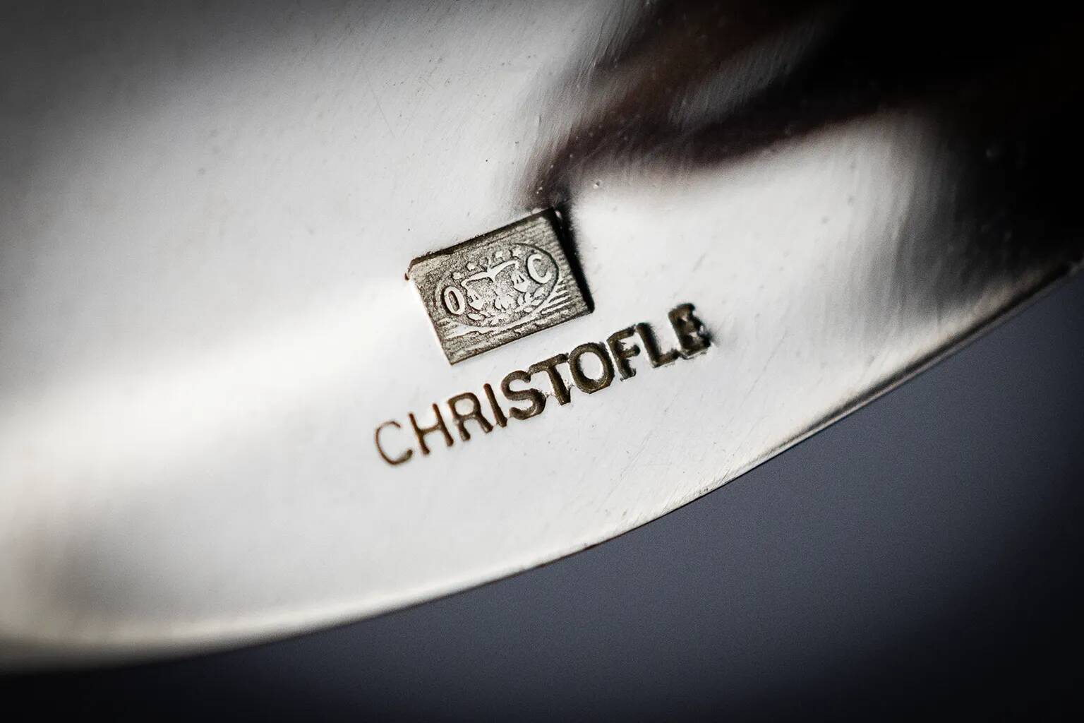 Serving spoon Christofle model America in silver-plated metal, design by Luc Lanel.