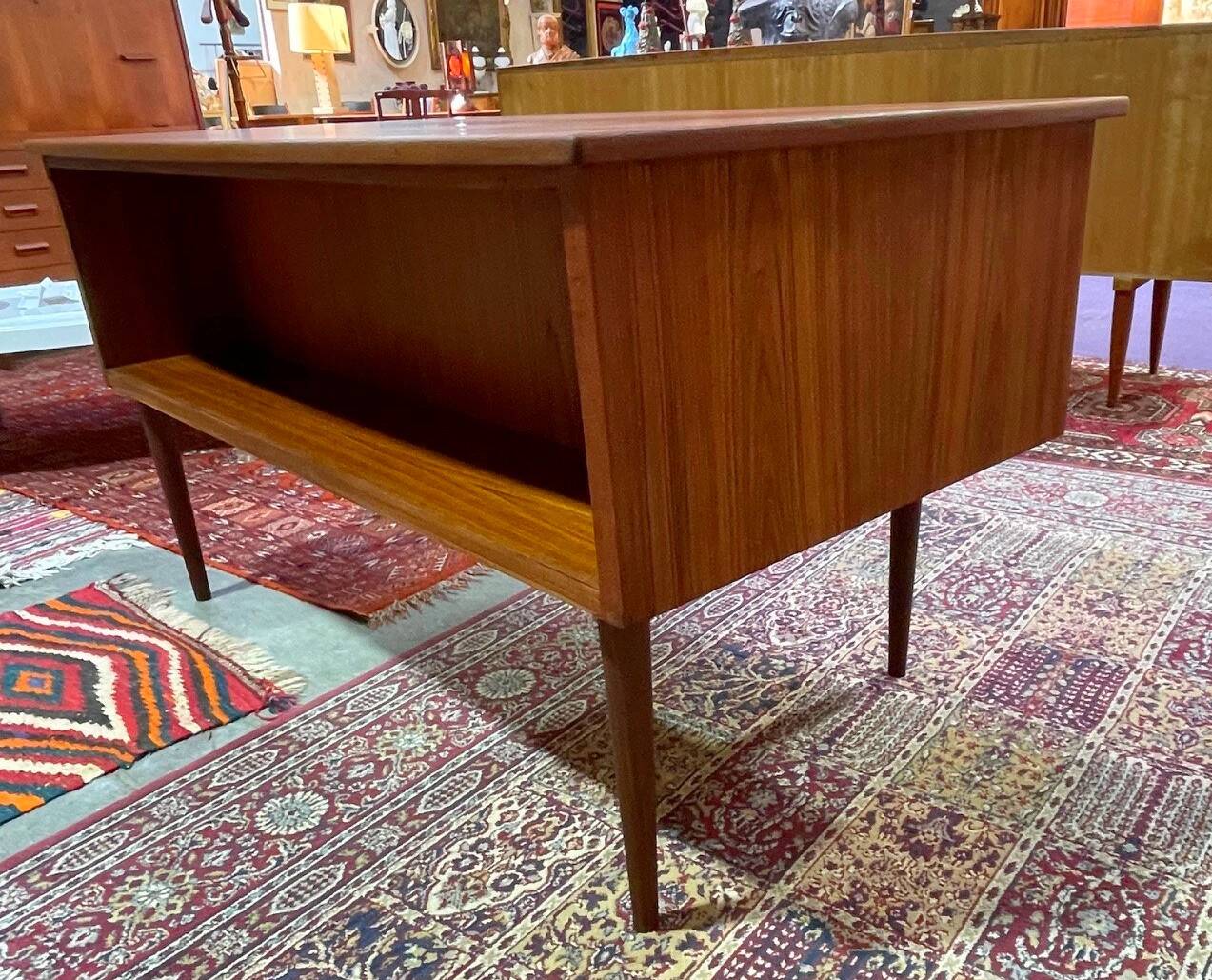 Vintage double-sided desk in teak, Scandinavian design from the 1960s.