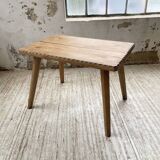 Table brutaliste savoyarde en chêne