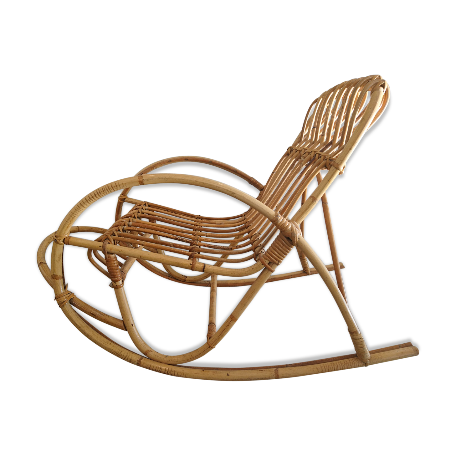Fauteuil à bascule en rotin