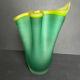 Vase mouchoir en verre dépoli