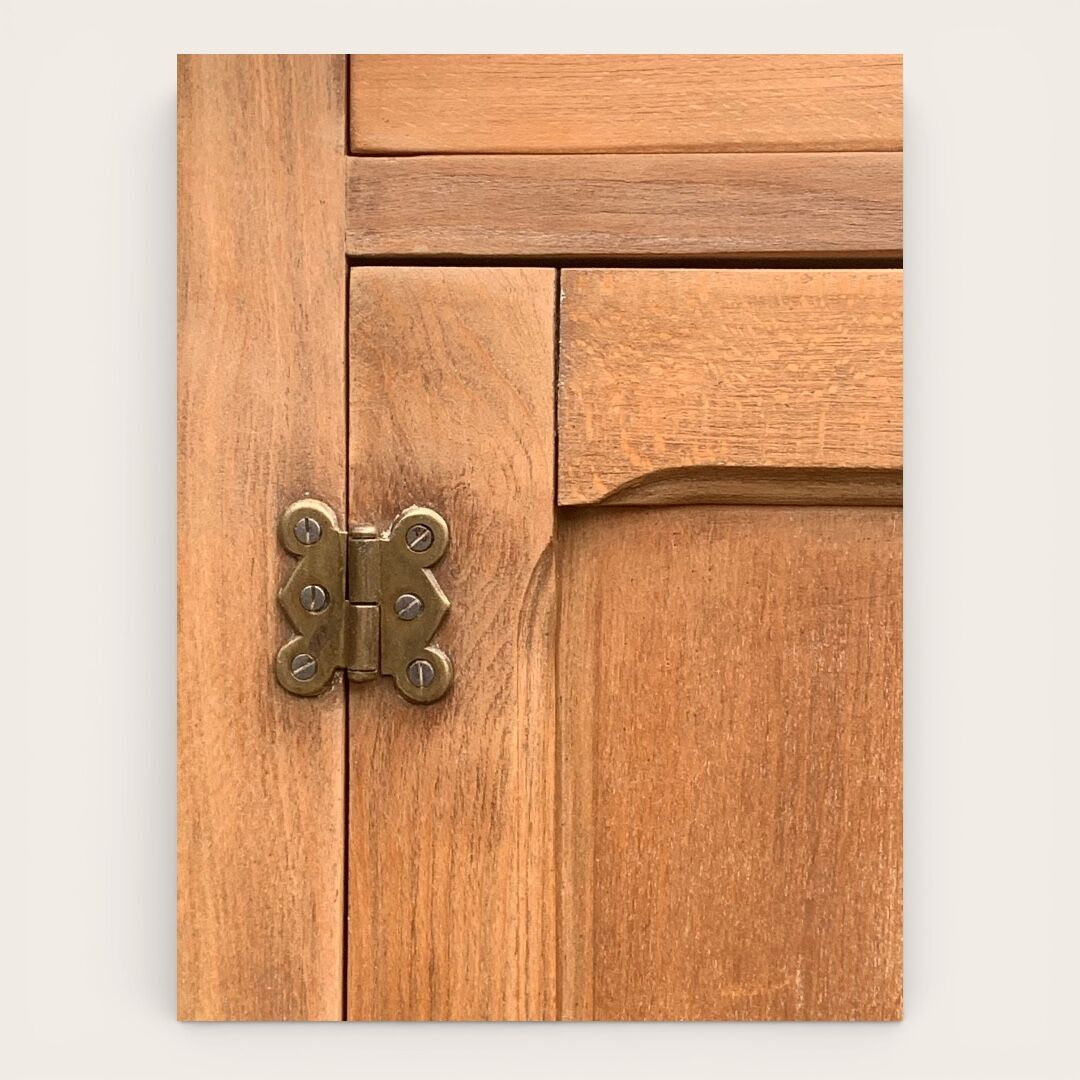 Grand Parisian buffet with billot and butterfly hinges, raw wood, 1930.