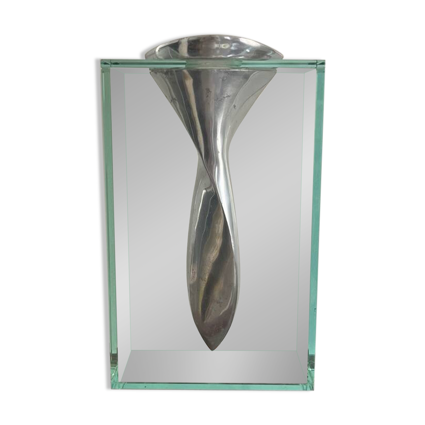 Designer aluminum soliflore vase