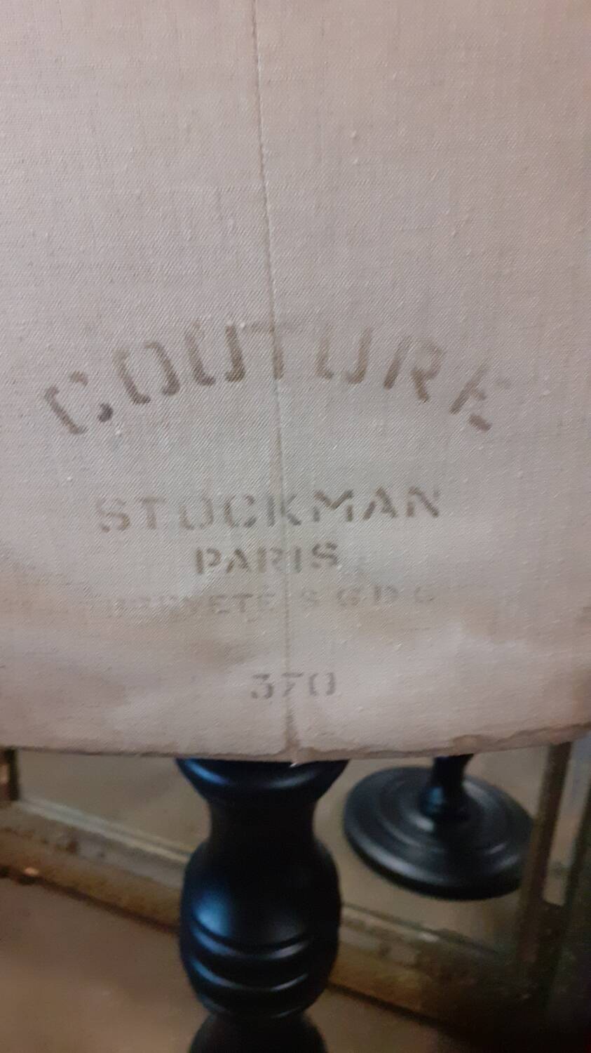 Sewing manequin