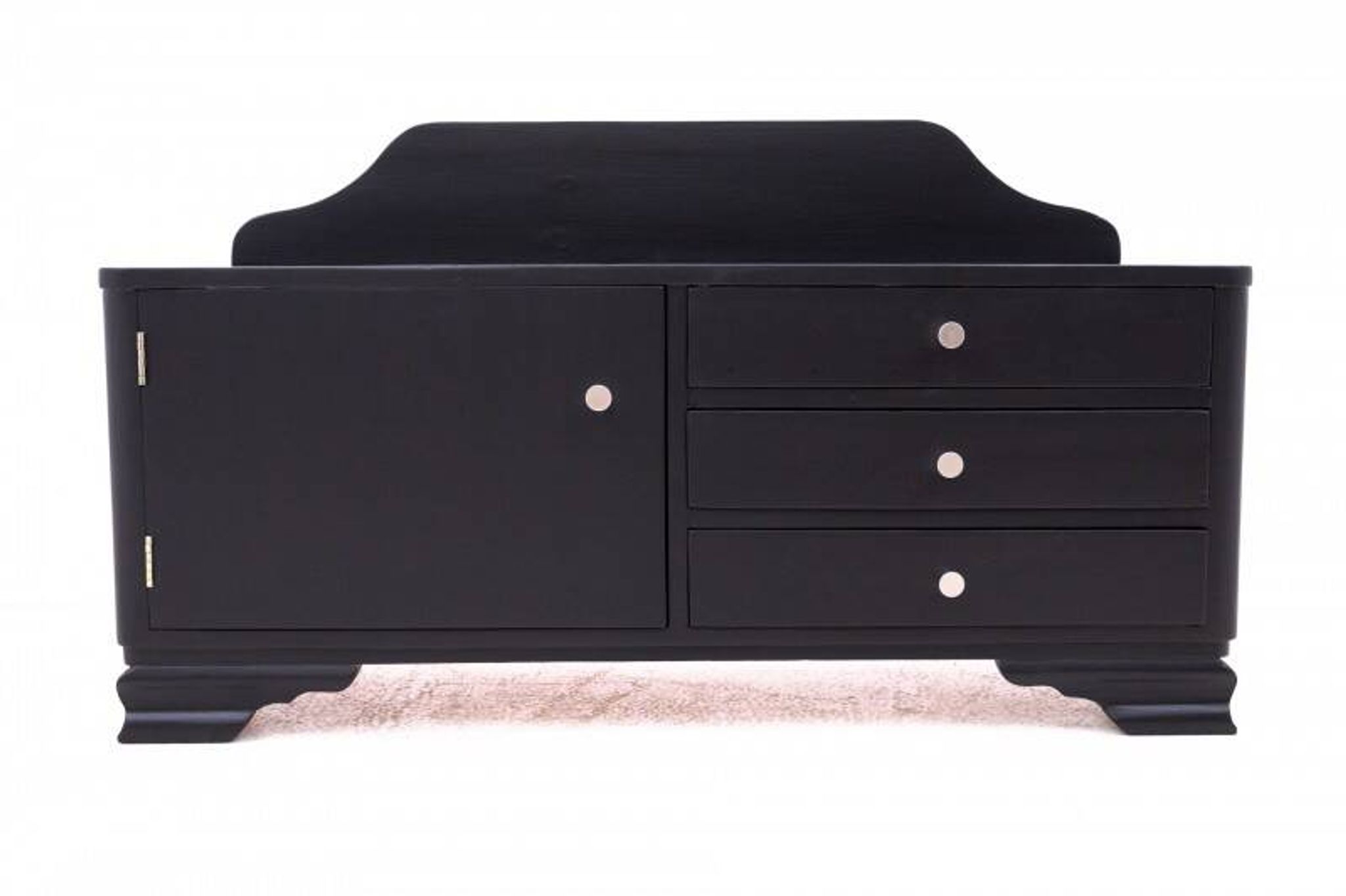 Chest of drawers from the 50s, Poland. After renovation.