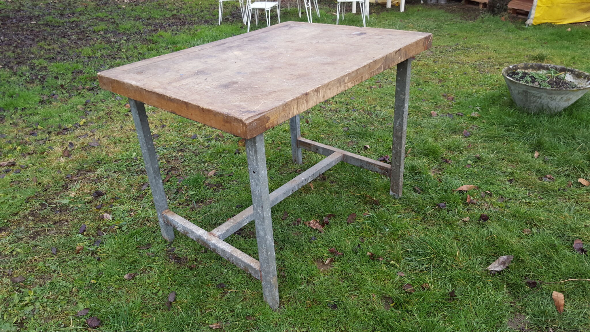 Work table, workshop, log