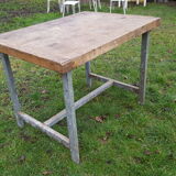 Work table, workshop, log